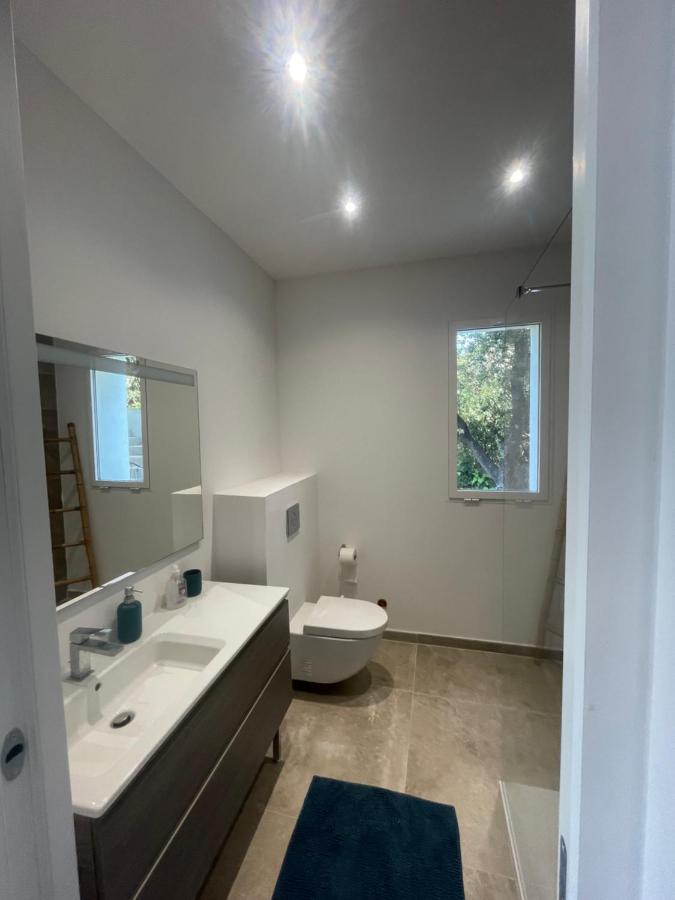 Appartement A 2Mn De La Plage Du Ruppione Pietrosella Exterior foto